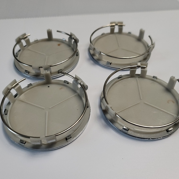 4 Silver Carbon Fiber WHEEL CENTER HUB CAPS EMBLEM FITS MERCEDES BENZ 75MM - Picture 5 of 6